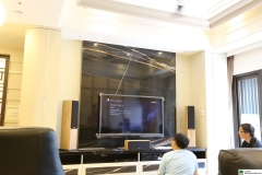 聖羅蘭黑金 牆面